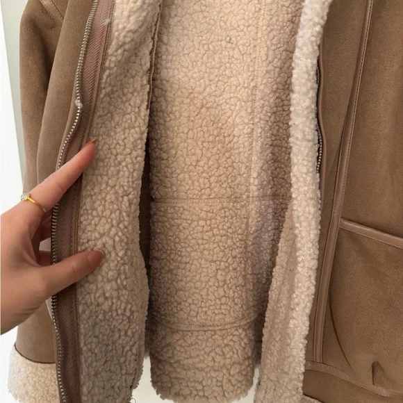 Tan Shearling Jacket - Picture 4 of 6
